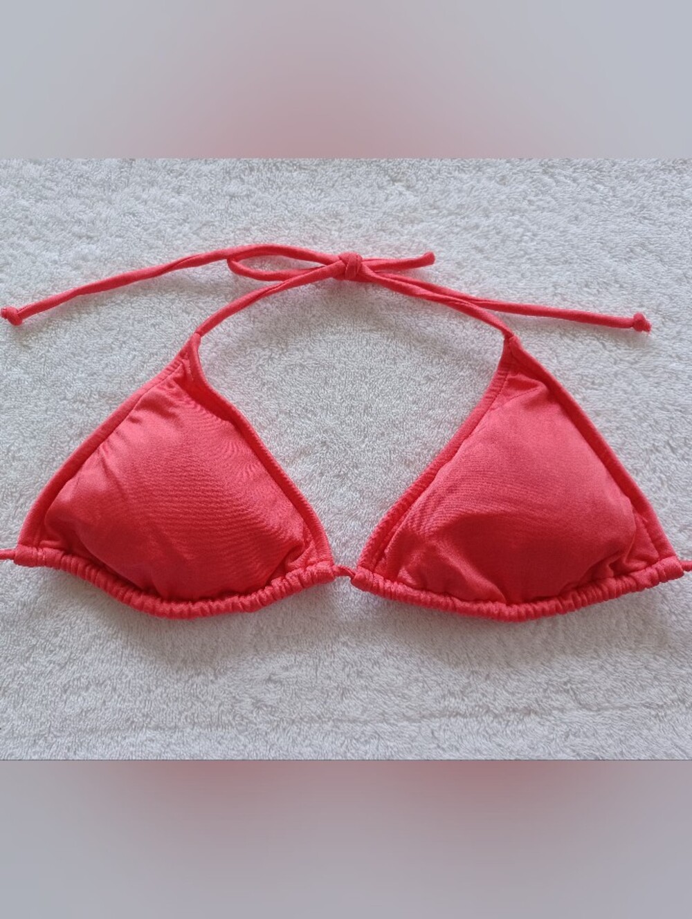 VENUS Triangle Bikini Top, Size 32D/34C/36B